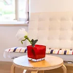 Old Town Historical Residence Apartment